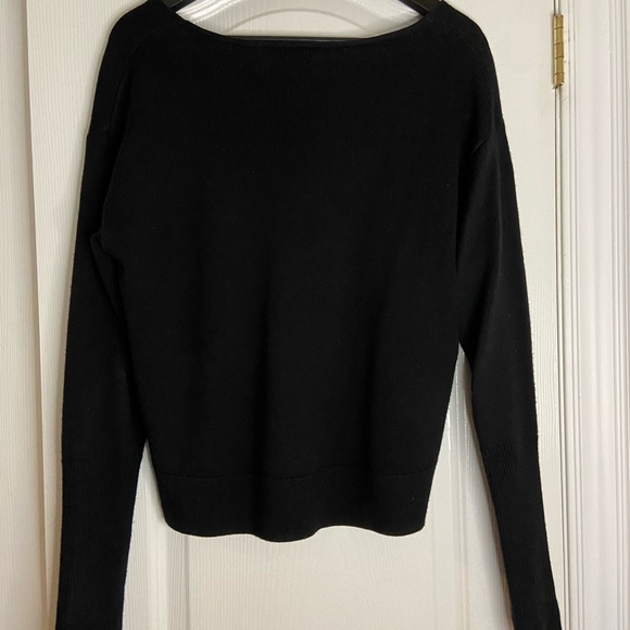 Aritzia Cyprie V-neck Sweater - Picture 5 of 7